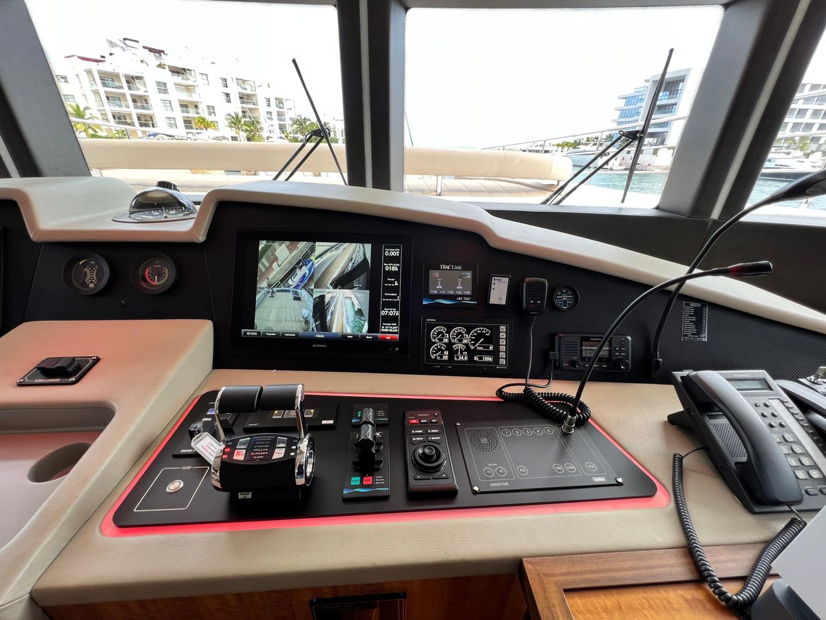 2018 Gulf Craft 104 