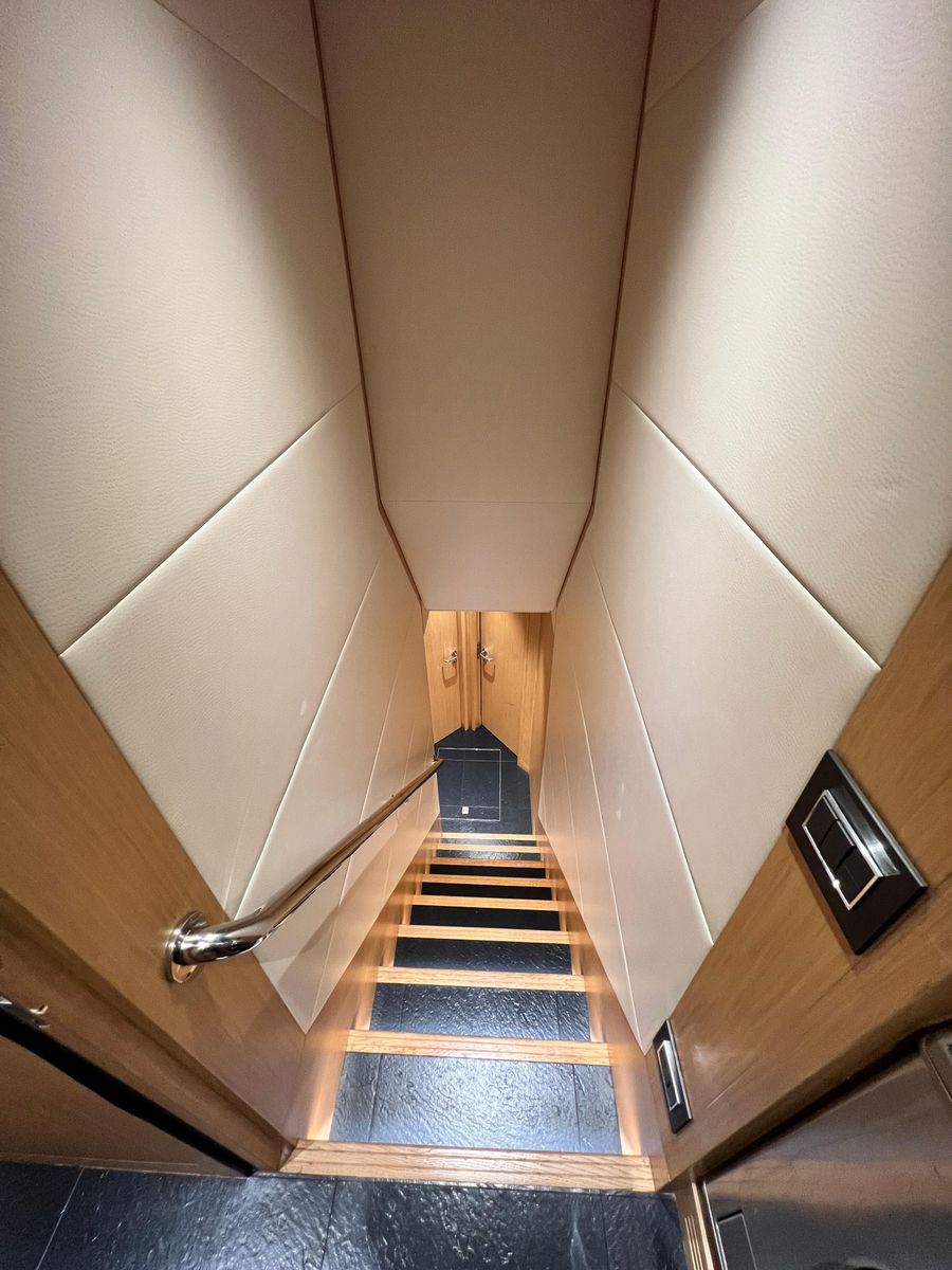 2018 Gulf Craft 104 