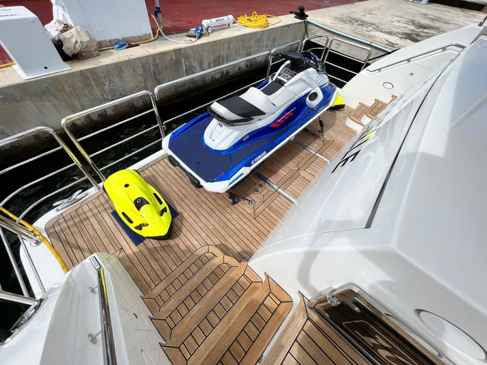 Carobelle Yacht Photos Pics 