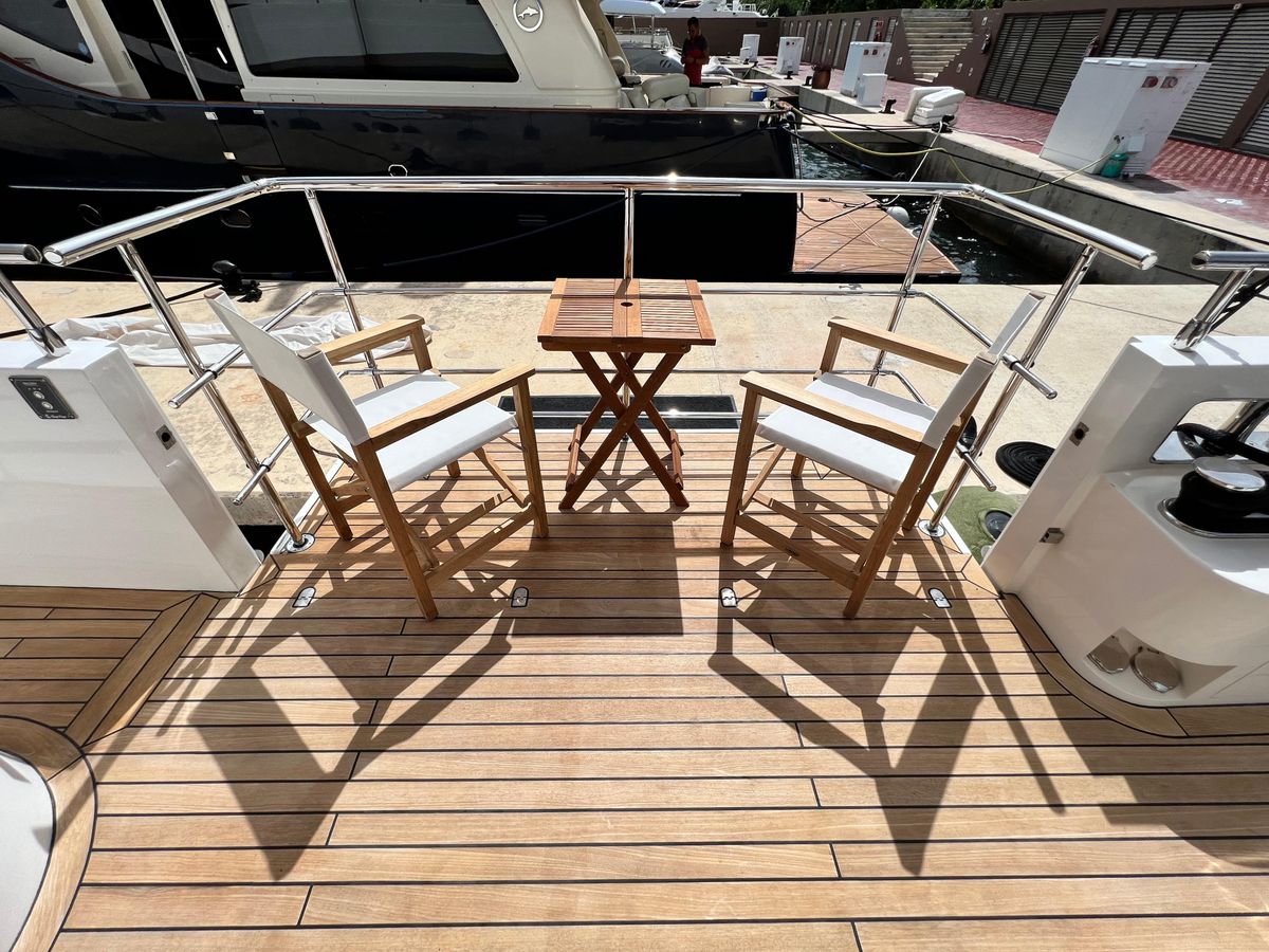 2018 Gulf Craft 104 