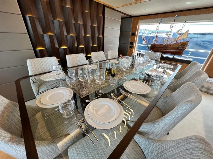 Carobelle Yacht Photos Pics 