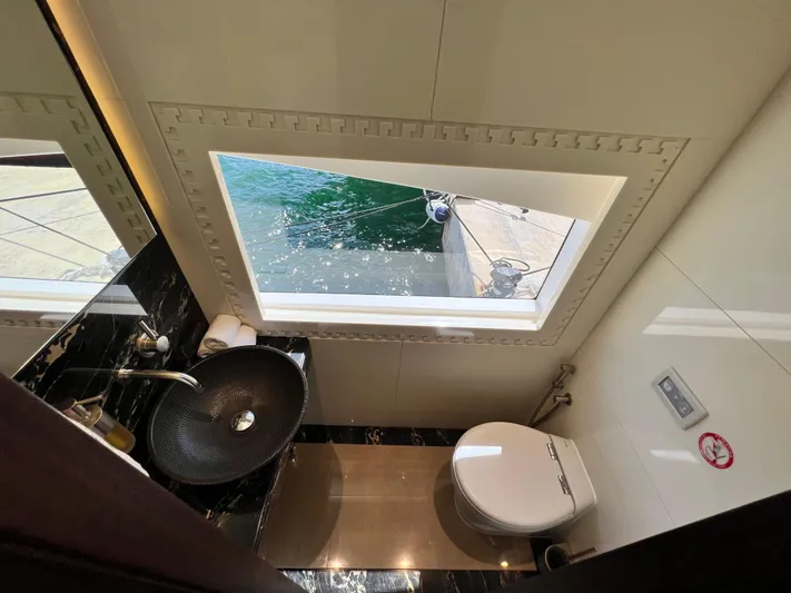 Carobelle Yacht Photos Pics 