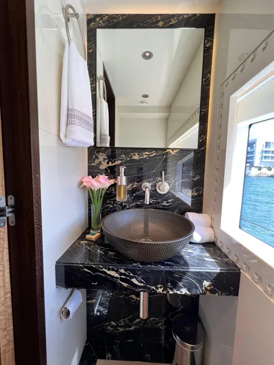 Carobelle Yacht Photos Pics 