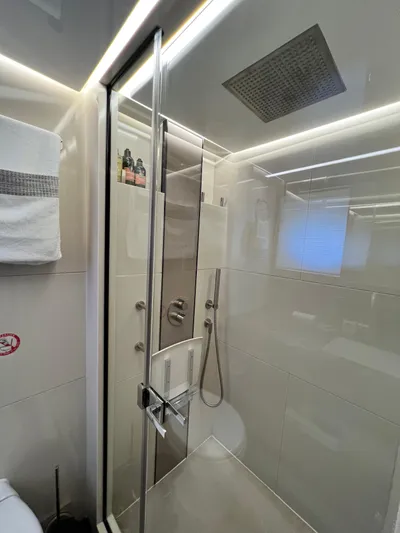 Carobelle Yacht Photos Pics 