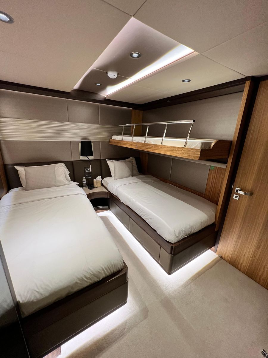 2018 Gulf Craft 104 