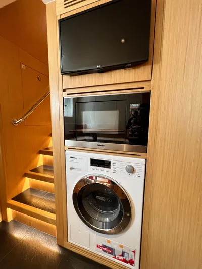 Carobelle Yacht Photos Pics 