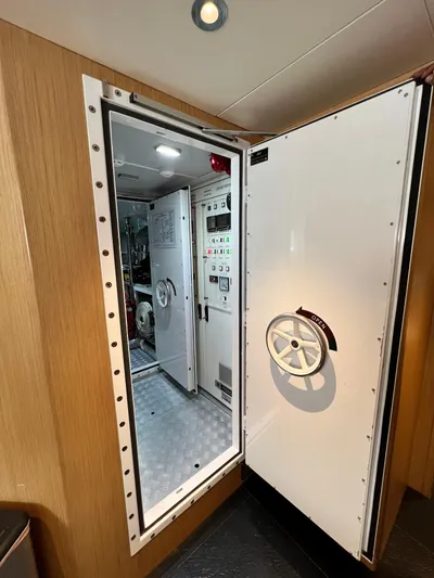 Carobelle Yacht Photos Pics 