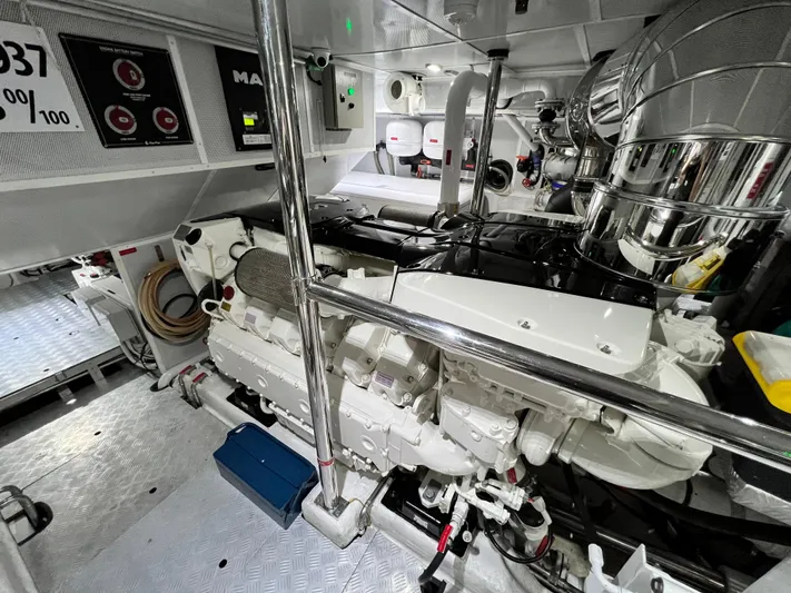 Carobelle Yacht Photos Pics 