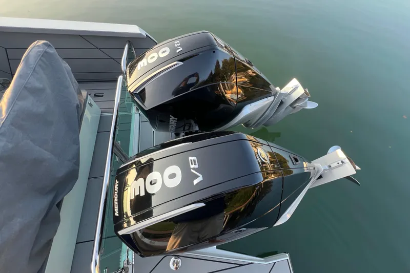  Yacht Photos Pics Twin Mercury V8 engines on a 2023 Saxdor 320 GTO boat.