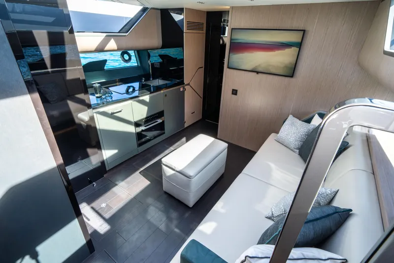  Yacht Photos Pics Interior of Sunseeker Superhawk 55 yacht, modern and luxurious, year 2026.