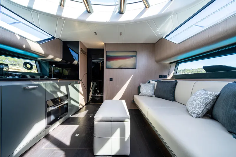  Yacht Photos Pics Interior of Sunseeker Superhawk 55 yacht, modern and luxurious, year 2026.