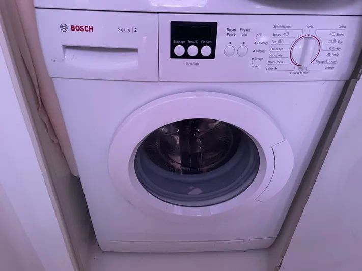 Anth'r'flo Yacht Photos Pics Bosch Serie 2 washing machine with control panel and front-loading door.