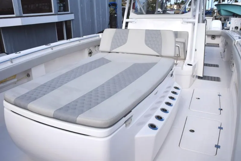 Toro Yacht Photos Pics XL Coffin Box forward with rod racks