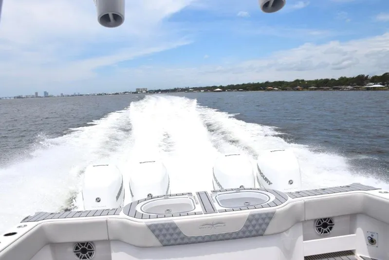 Toro Yacht Photos Pics Making way - gets there quick