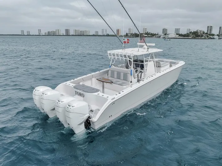 Toro Yacht Photos Pics Profile 3