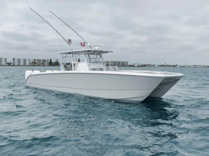 Toro Yacht Photos Pics Attractive profile
