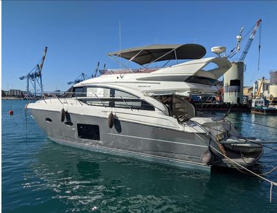 Yacht