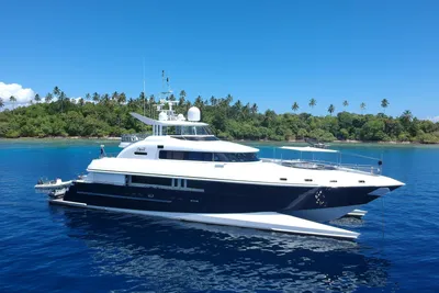 New Zealand Yachts Wave Piercer