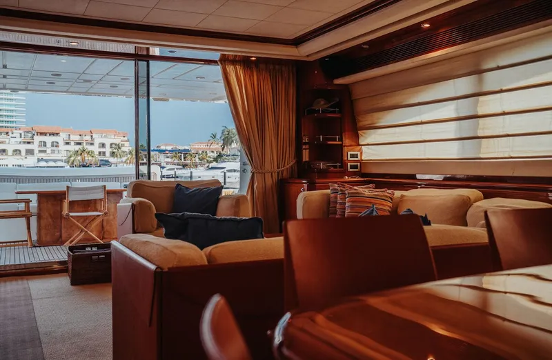 Los Esquinkles Yacht Photos Pics 