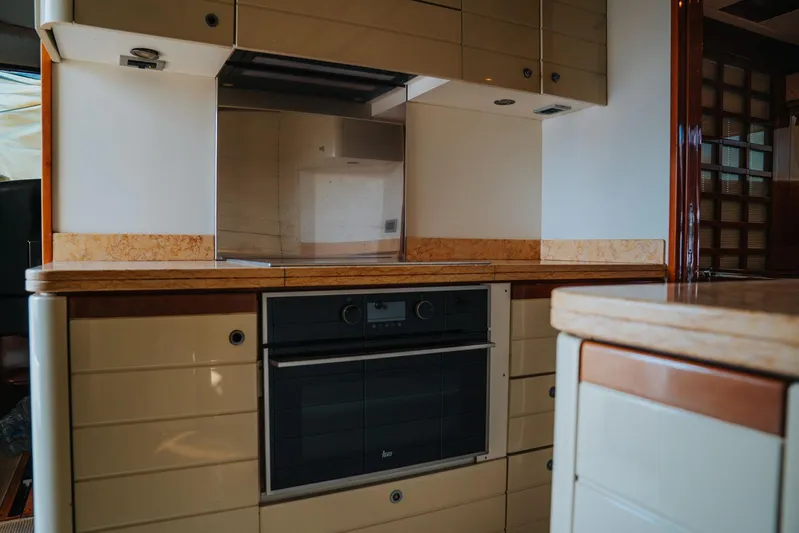 Los Esquinkles Yacht Photos Pics 