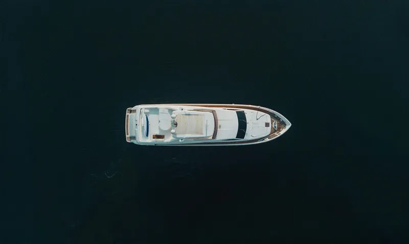 Los Esquinkles Yacht Photos Pics 