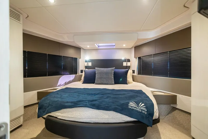 Blessed Yacht Photos Pics Luxurious bedroom interior of 2020 Azimut AZ 50-Fly yacht with modern design.