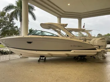 Sea Ray 230 Cuddy Cabin Boat for sale in North Grosvenordale, CT