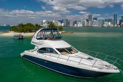 Sea Ray 44 Sedan Bridge