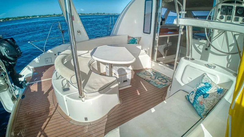  Yacht Photos Pics 2007 Leopard 40 - Image 18