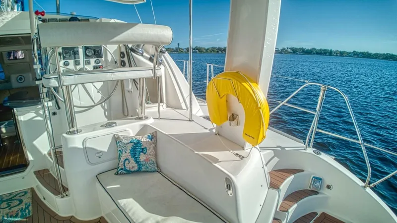  Yacht Photos Pics 2007 Leopard 40 - Image 17