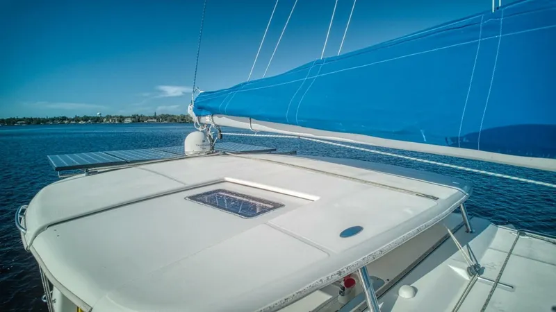  Yacht Photos Pics 2007 Leopard 40 - Image 27