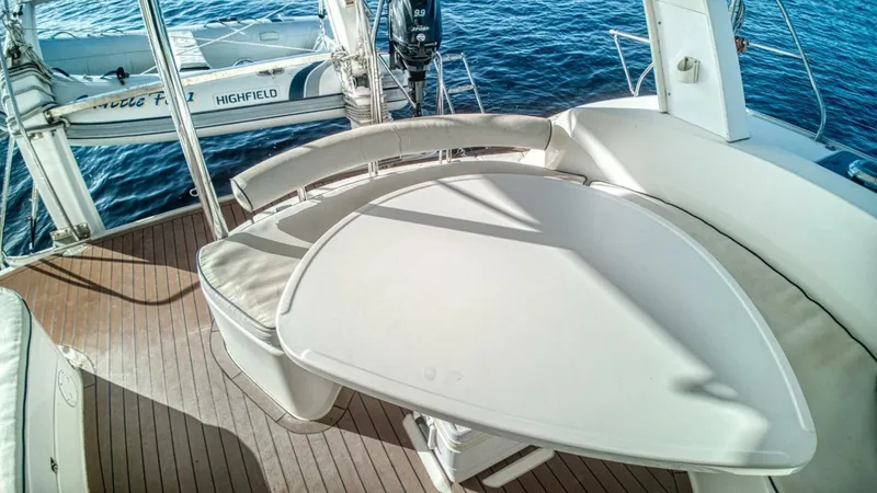  Yacht Photos Pics 2007 Leopard 40 - Image 16