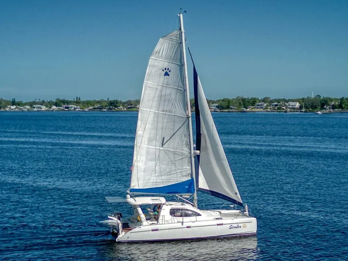  Yacht Photos Pics 2007 Leopard 40 - Image 5