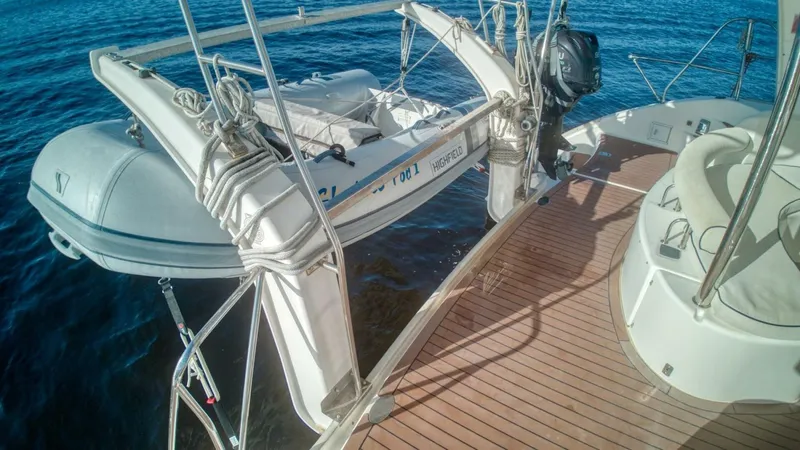  Yacht Photos Pics 2007 Leopard 40 - Image 19