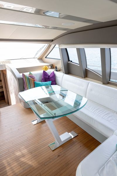 2015 Ferretti Yachts 650