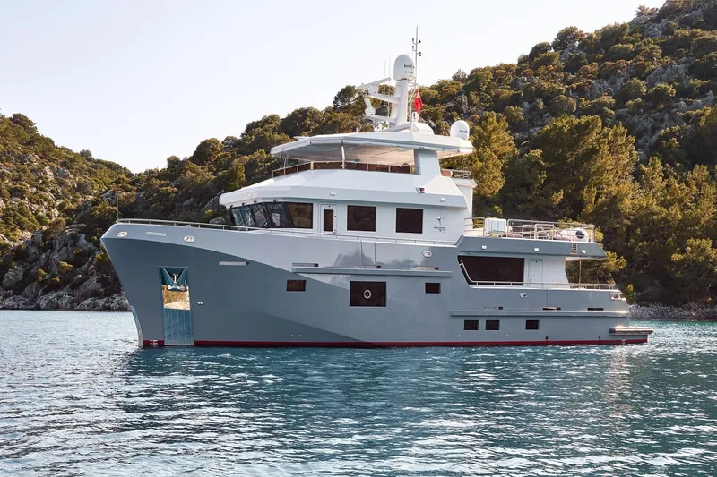 Vai Yacht Photos Pics 