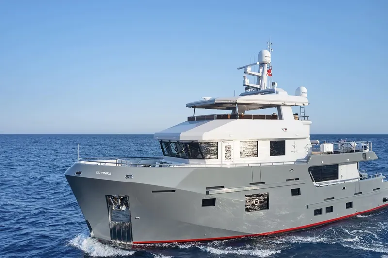 Vai Yacht Photos Pics 