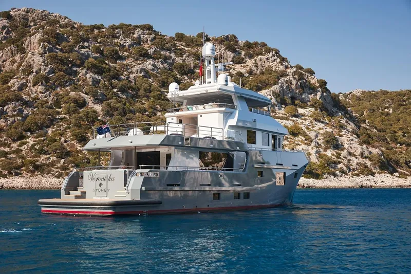 Vai Yacht Photos Pics 