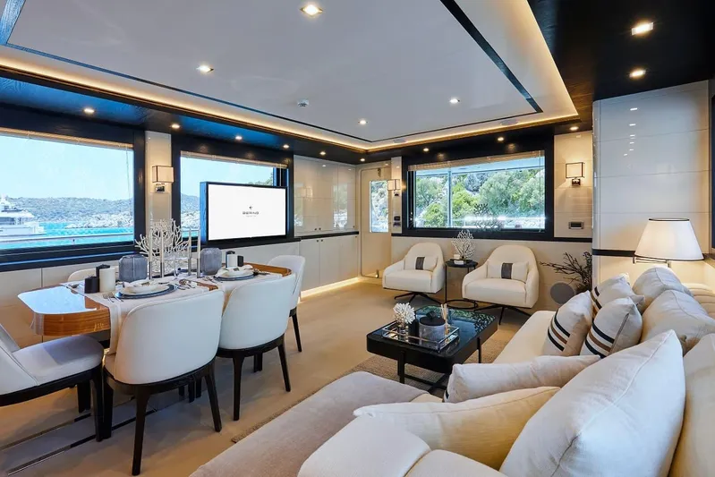 Vai Yacht Photos Pics 