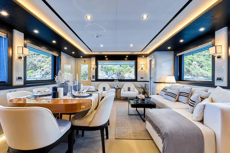 Vai Yacht Photos Pics 