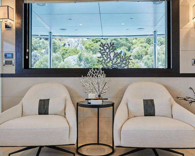 Vai Yacht Photos Pics 