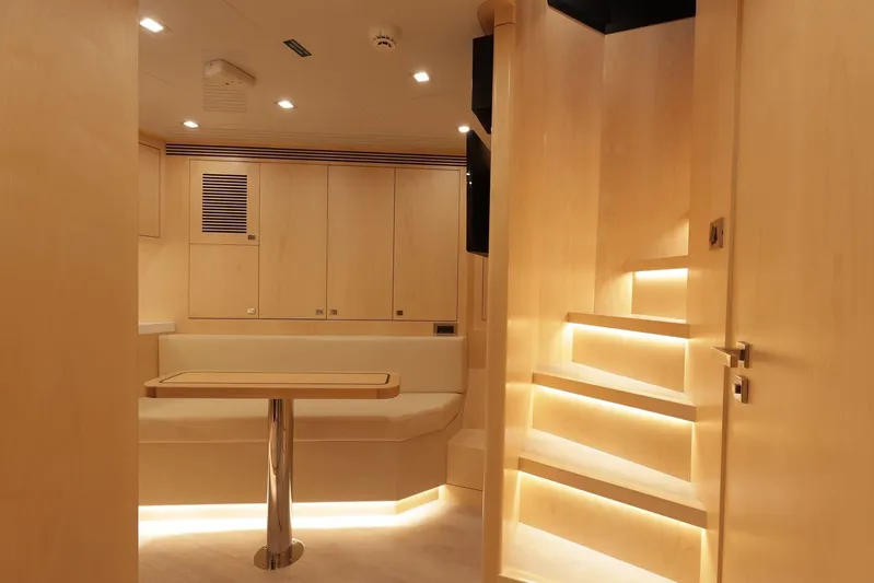 Vai Yacht Photos Pics 