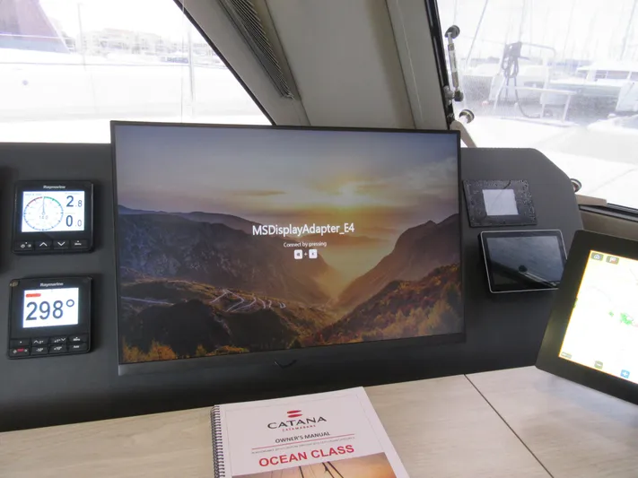 Heby Yacht Photos Pics 