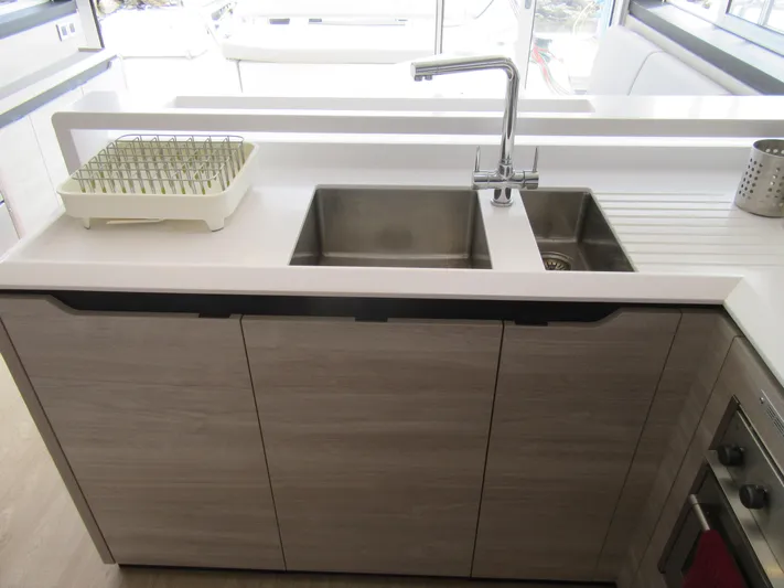 Heby Yacht Photos Pics 