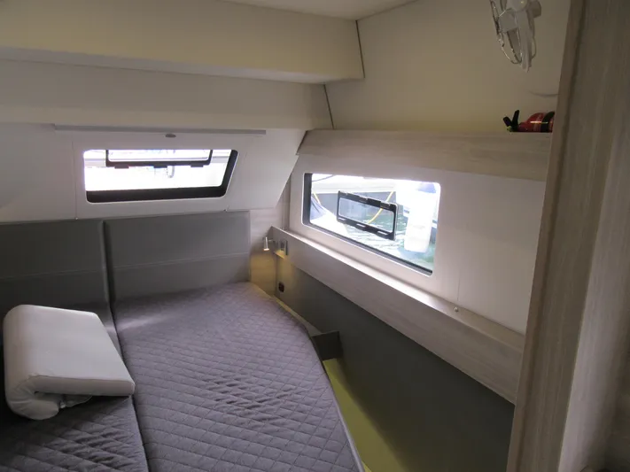 Heby Yacht Photos Pics 