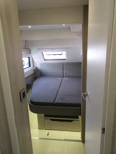 Heby Yacht Photos Pics 