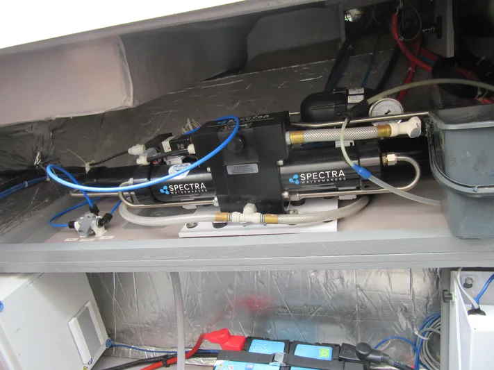 Heby Yacht Photos Pics 