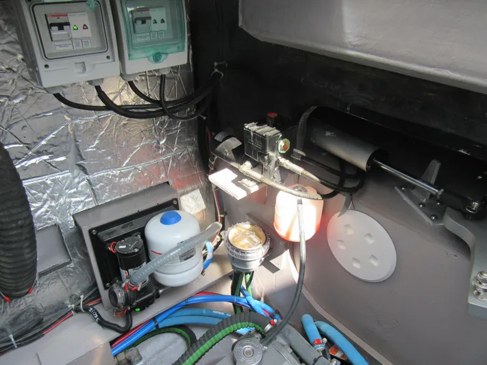 Heby Yacht Photos Pics 