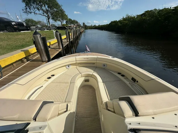 Relentless Yacht Photos Pics 2023 Chris-craft Launch 31 Gt - Image 23