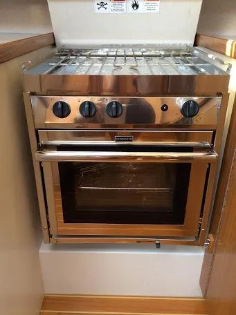 Catalina 425 In Stock Yacht Photos Pics 2024 Catalina 425 stainless steel marine oven with four knobs and grill top.